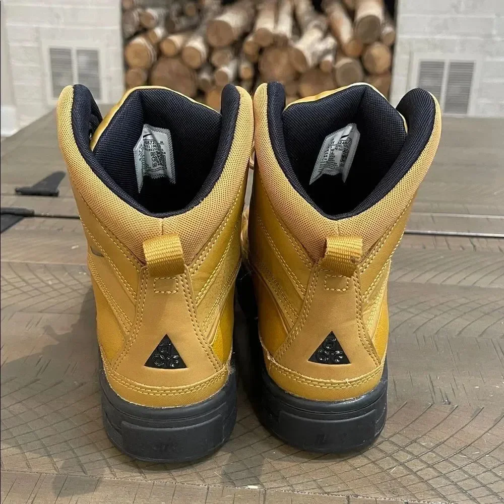Nike Woodside 2 High ACG Boots Wheat/Black Size 5.5Y